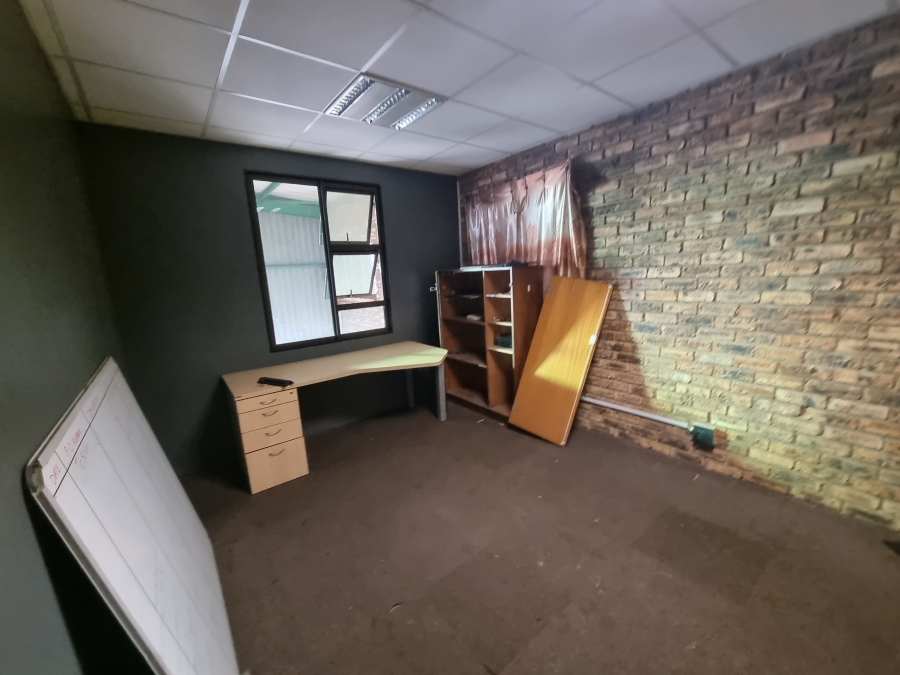 To Let Commercial Property for Rent in Hennopspark Gauteng
