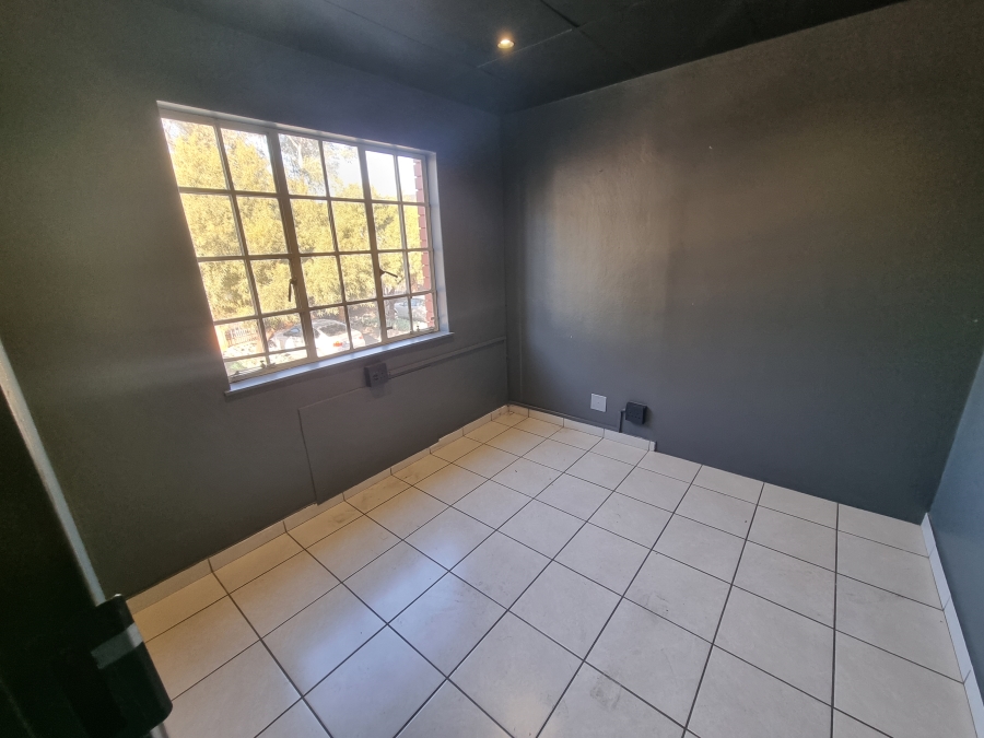 To Let Commercial Property for Rent in Hennopspark Gauteng