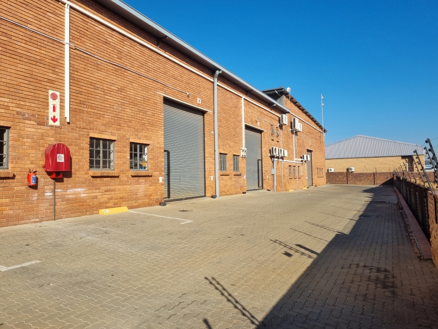 To Let Commercial Property for Rent in Hennopspark Gauteng