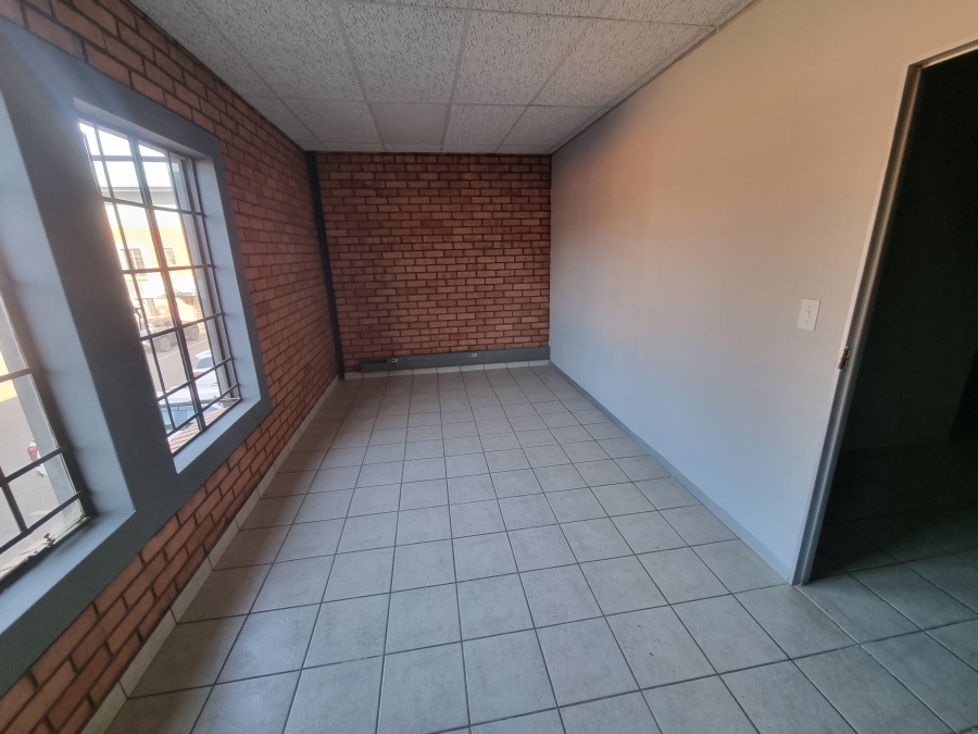 To Let Commercial Property for Rent in Hennopspark Gauteng