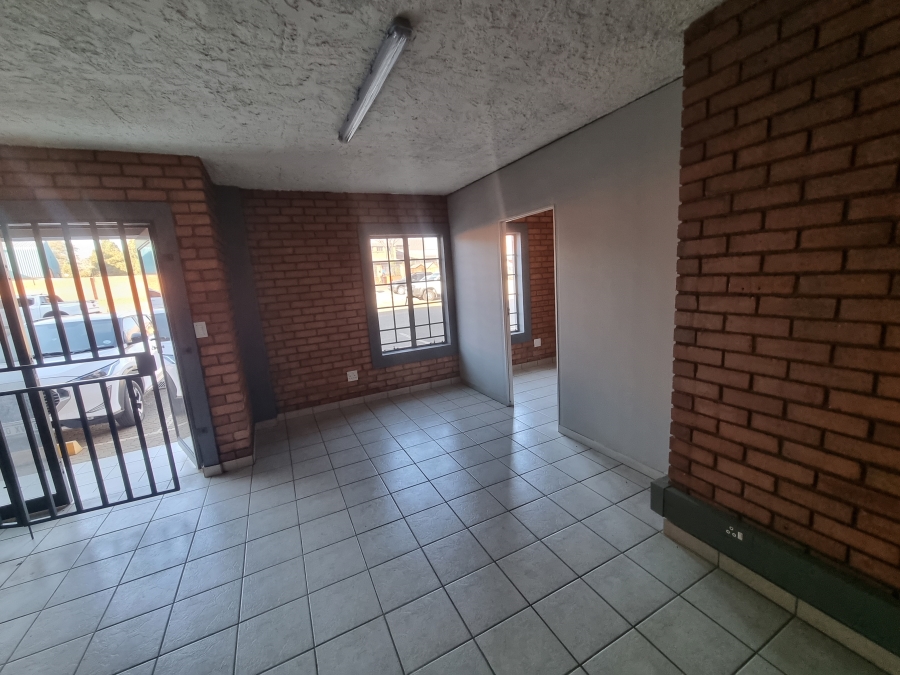 To Let Commercial Property for Rent in Hennopspark Gauteng