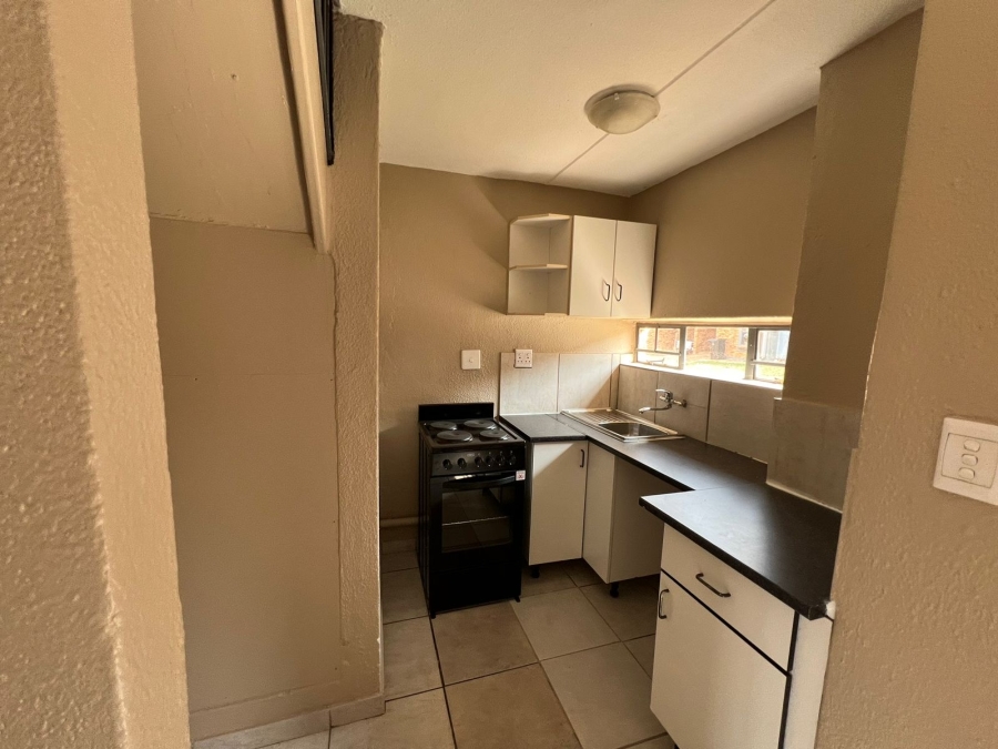 3 Bedroom Property for Sale in Windmill Park Gauteng
