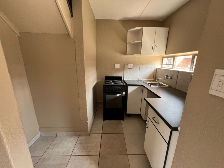 3 Bedroom Property for Sale in Windmill Park Gauteng