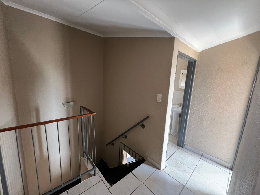 3 Bedroom Property for Sale in Windmill Park Gauteng