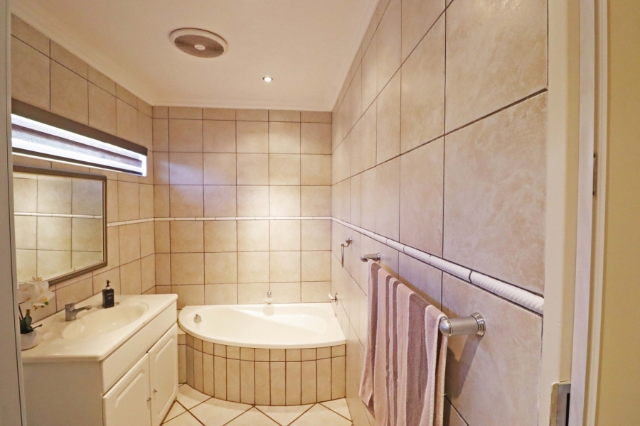 2 Bedroom Property for Sale in Edenburg Gauteng