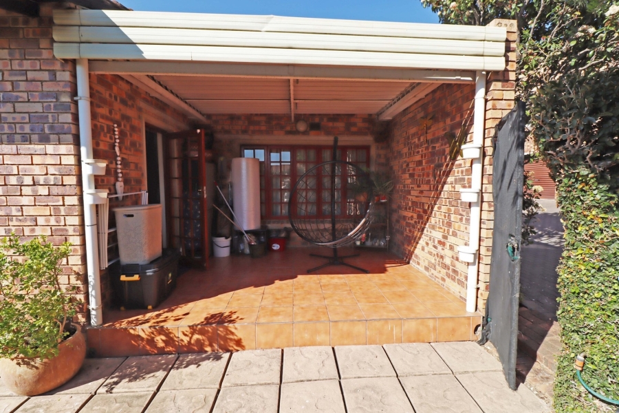 2 Bedroom Property for Sale in Edenburg Gauteng