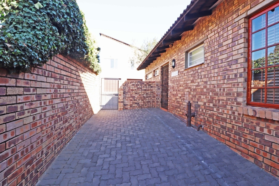 2 Bedroom Property for Sale in Edenburg Gauteng