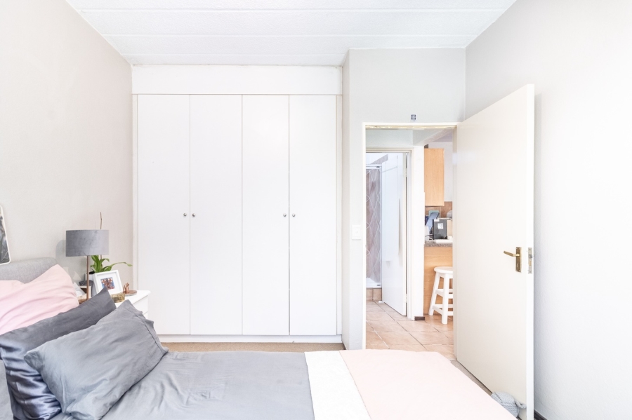 To Let 1 Bedroom Property for Rent in Douglasdale Gauteng
