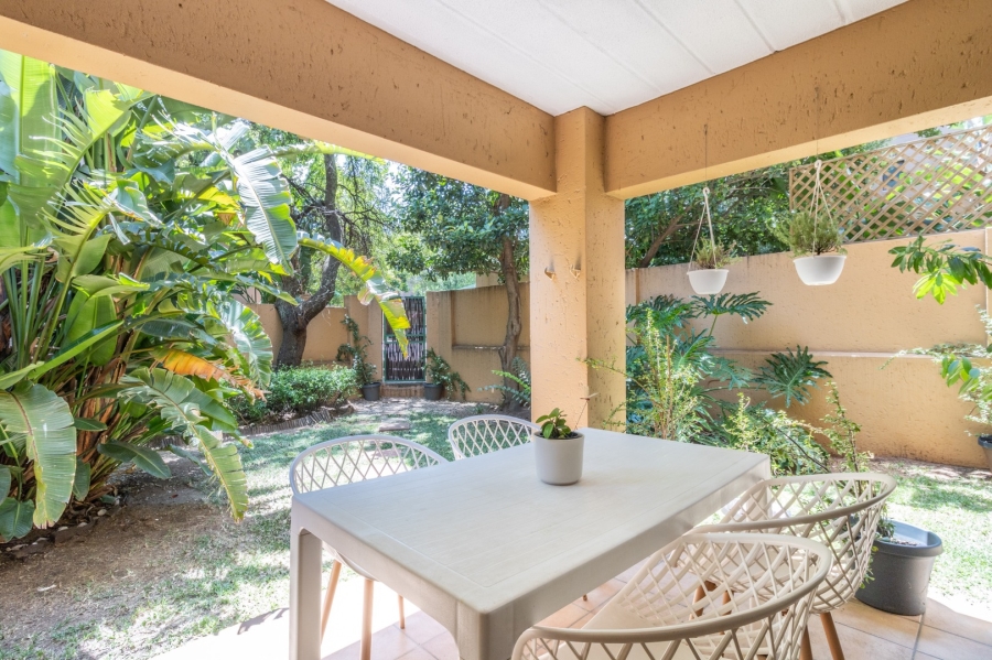 To Let 1 Bedroom Property for Rent in Douglasdale Gauteng