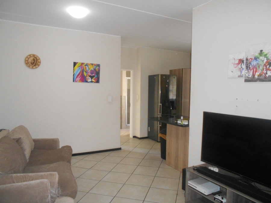 To Let 2 Bedroom Property for Rent in Goedeburg Gauteng