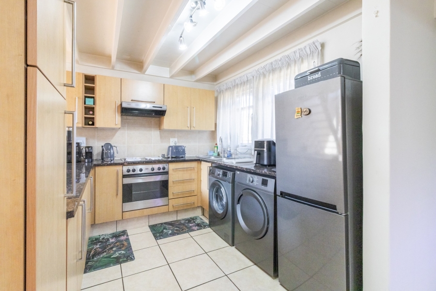 2 Bedroom Property for Sale in Lonehill Gauteng