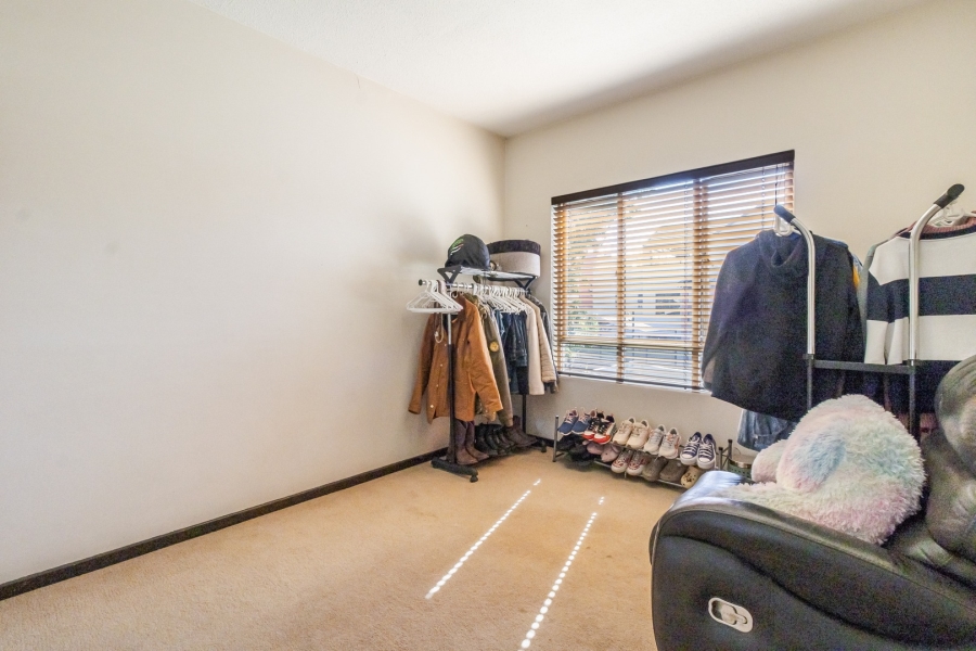 2 Bedroom Property for Sale in Lonehill Gauteng