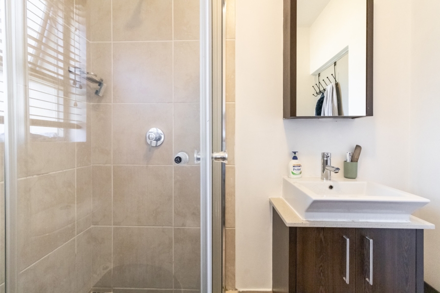 2 Bedroom Property for Sale in Lonehill Gauteng