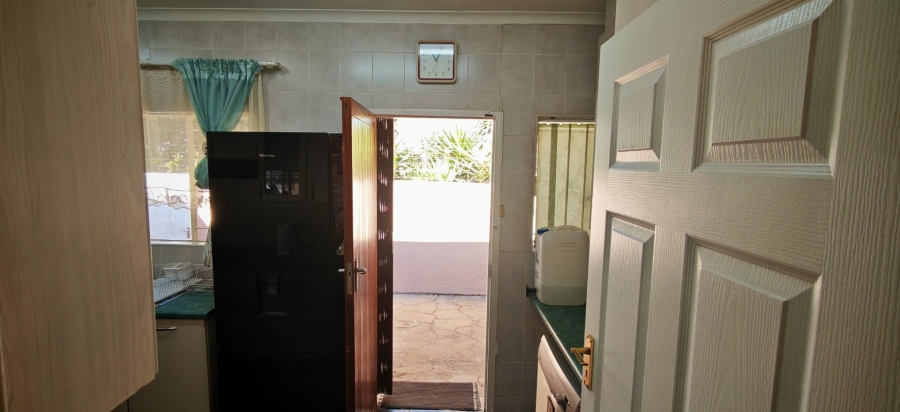 3 Bedroom Property for Sale in Brackendowns Gauteng