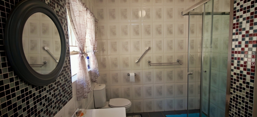 3 Bedroom Property for Sale in Brackendowns Gauteng