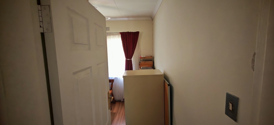 3 Bedroom Property for Sale in Brackendowns Gauteng