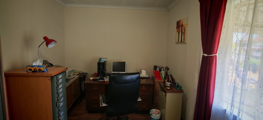 3 Bedroom Property for Sale in Brackendowns Gauteng