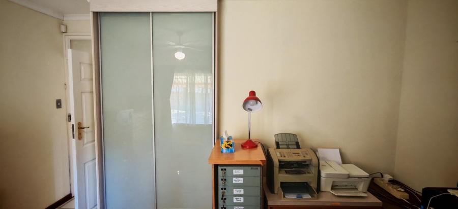 3 Bedroom Property for Sale in Brackendowns Gauteng