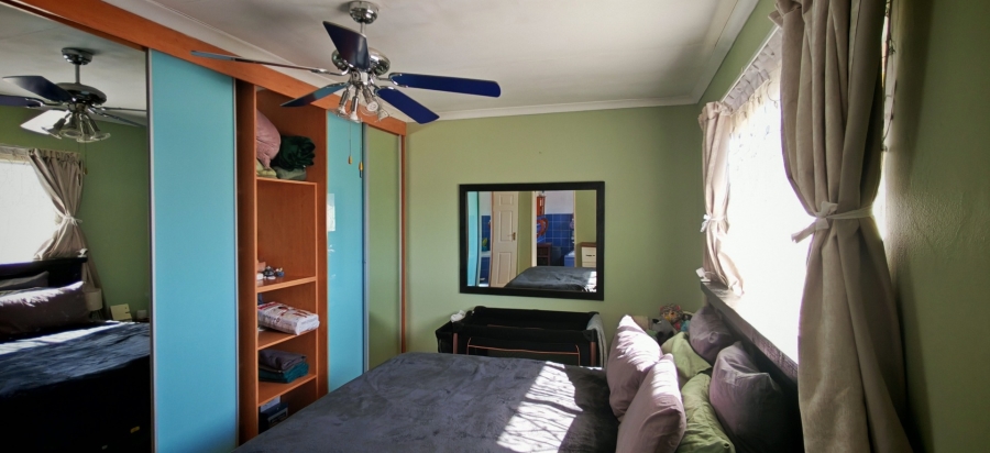 3 Bedroom Property for Sale in Brackendowns Gauteng