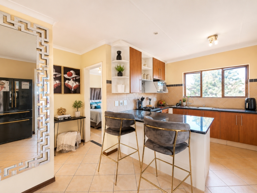 2 Bedroom Property for Sale in Monavoni Gauteng