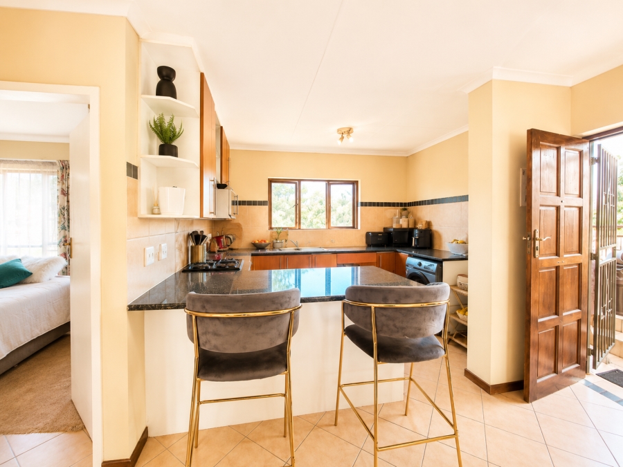 2 Bedroom Property for Sale in Monavoni Gauteng