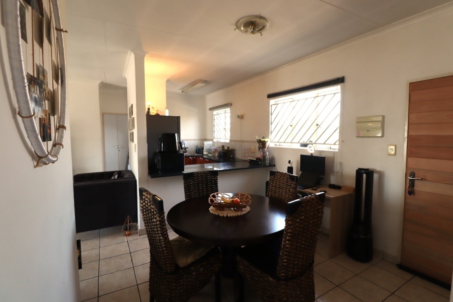 2 Bedroom Property for Sale in North Riding Gauteng
