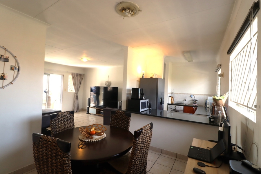 2 Bedroom Property for Sale in North Riding Gauteng