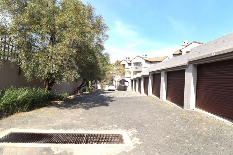 2 Bedroom Property for Sale in North Riding Gauteng