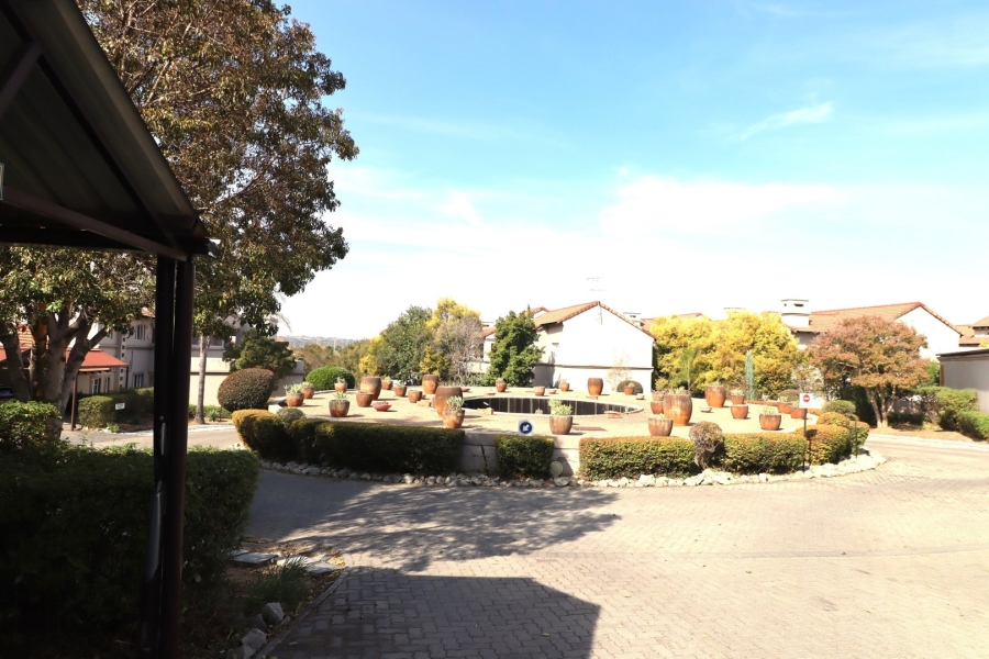 2 Bedroom Property for Sale in North Riding Gauteng