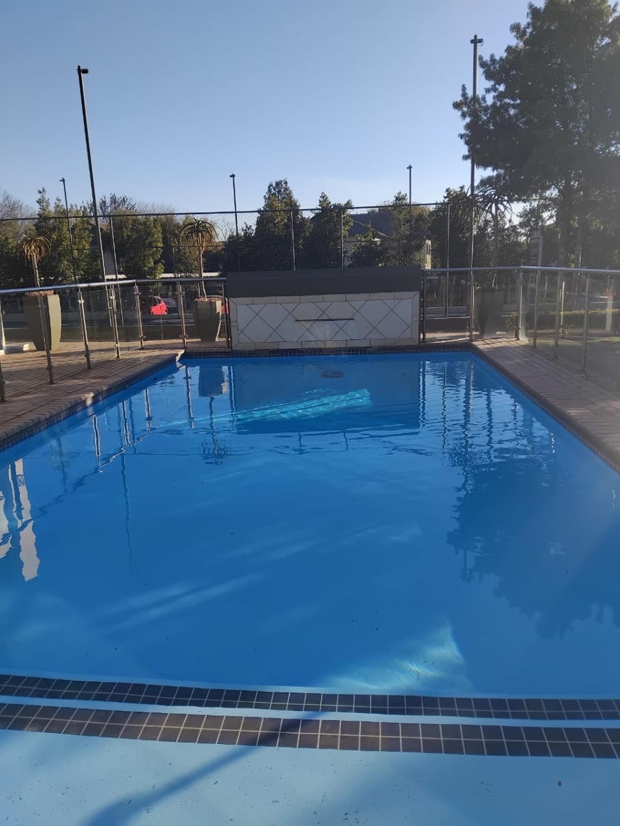 2 Bedroom Property for Sale in Maroeladal Gauteng