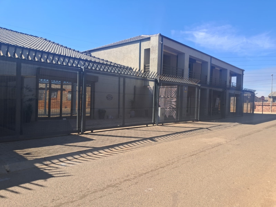 To Let Commercial Property for Rent in Jabulani Gauteng