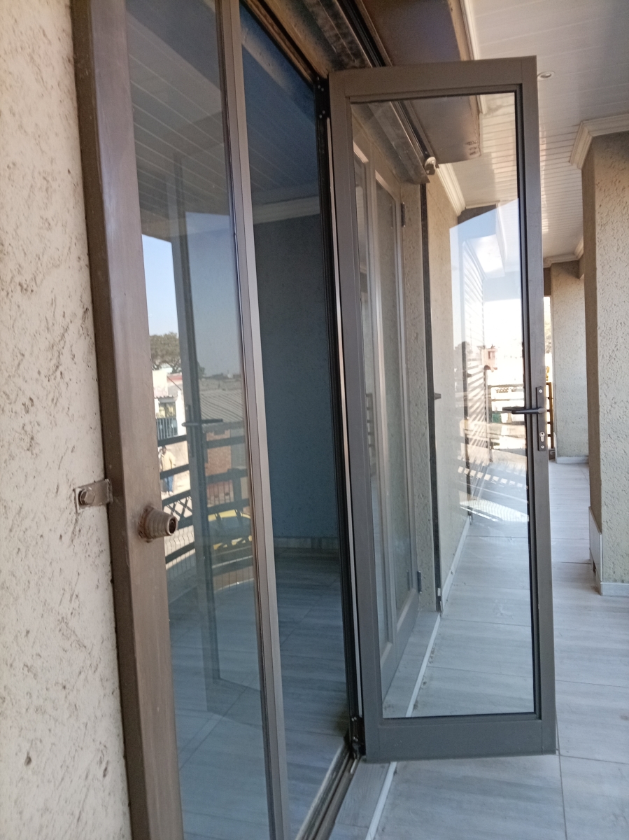 To Let Commercial Property for Rent in Jabulani Gauteng