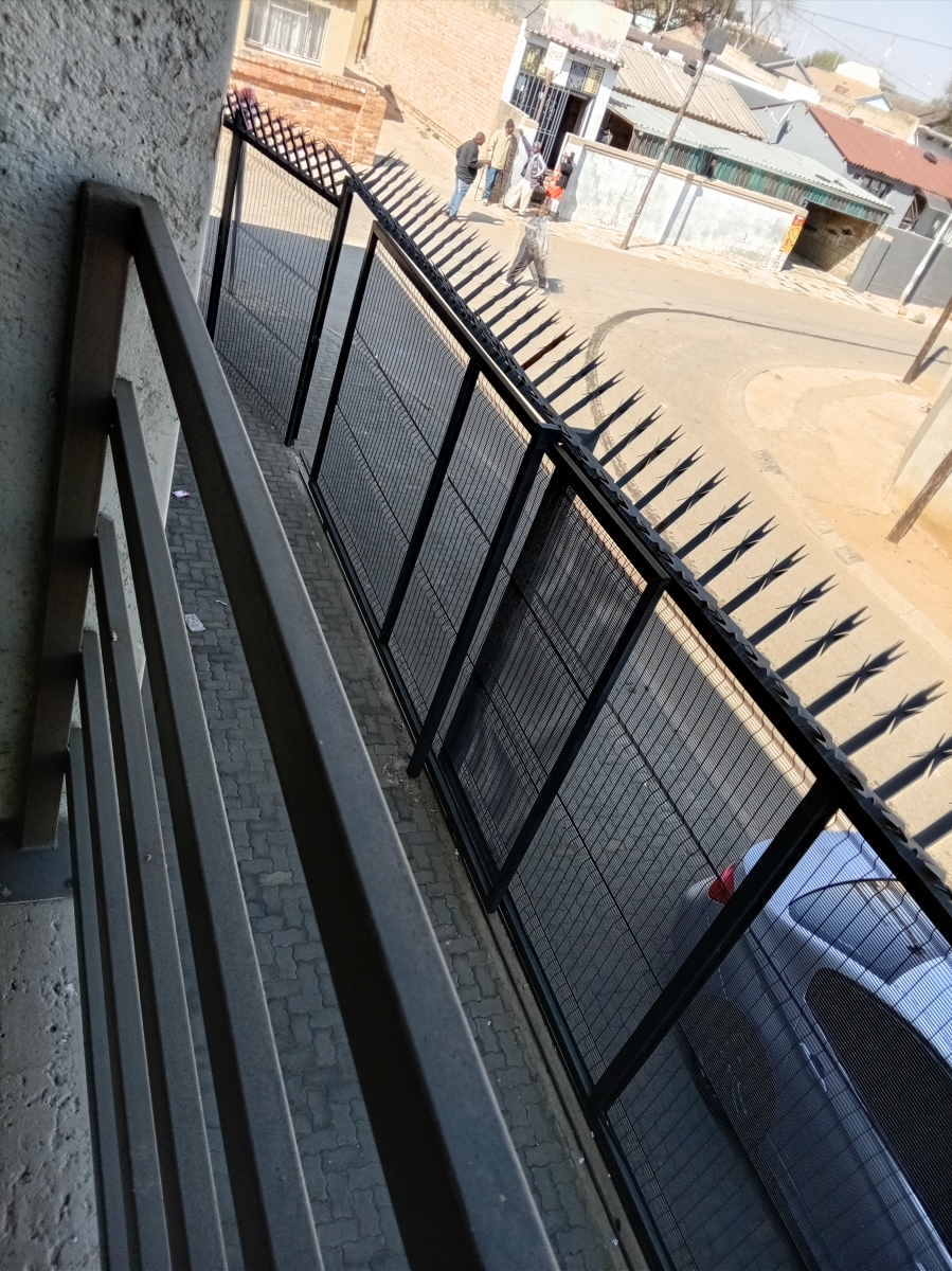 To Let Commercial Property for Rent in Jabulani Gauteng