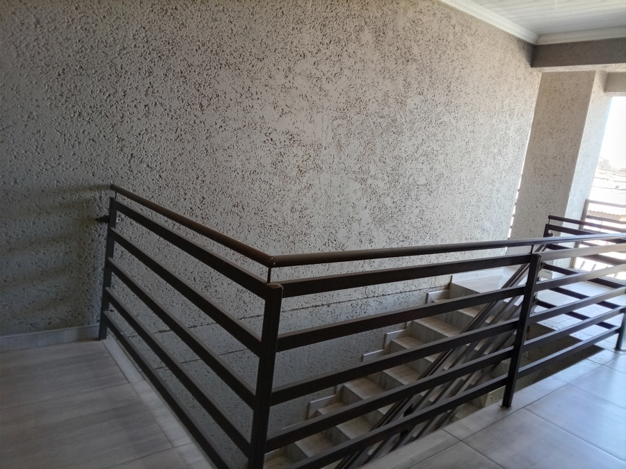 To Let Commercial Property for Rent in Jabulani Gauteng