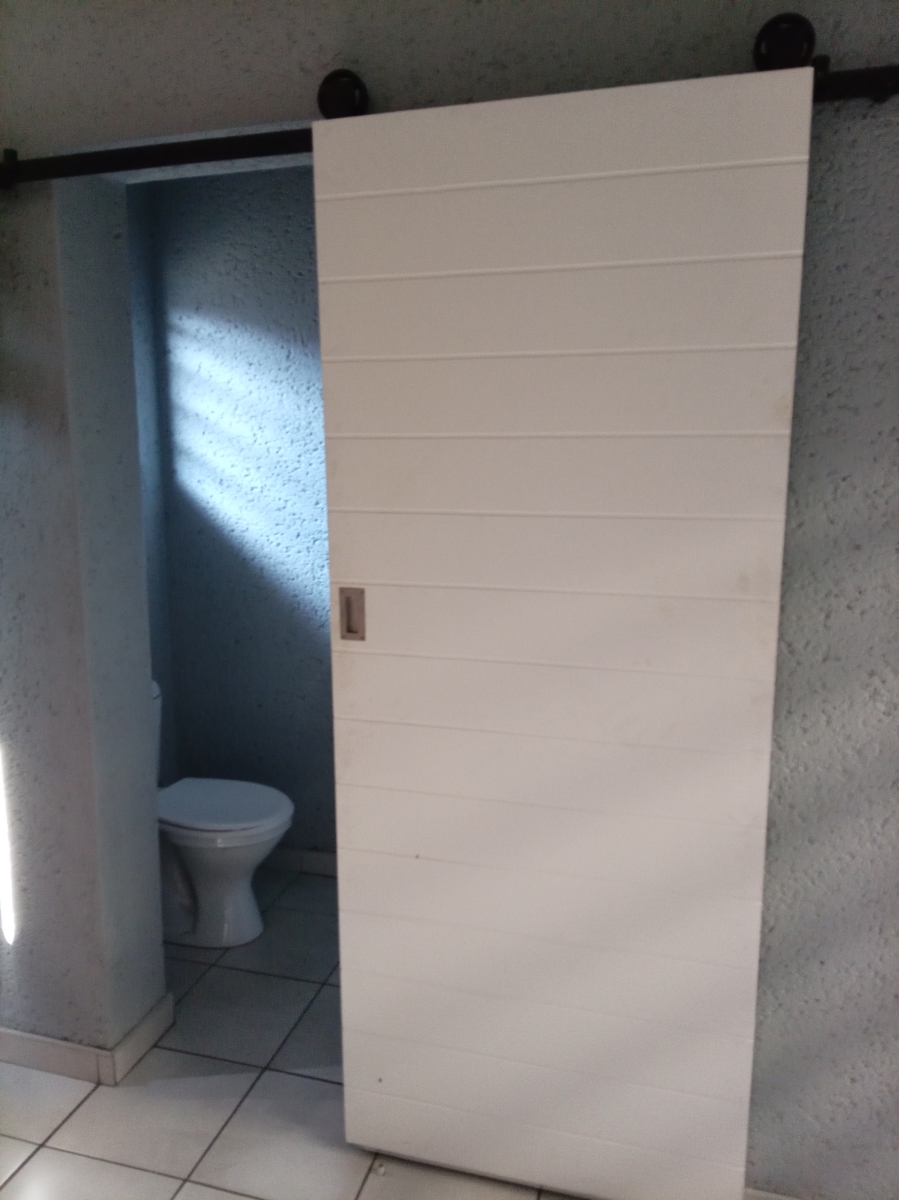 To Let Commercial Property for Rent in Jabulani Gauteng