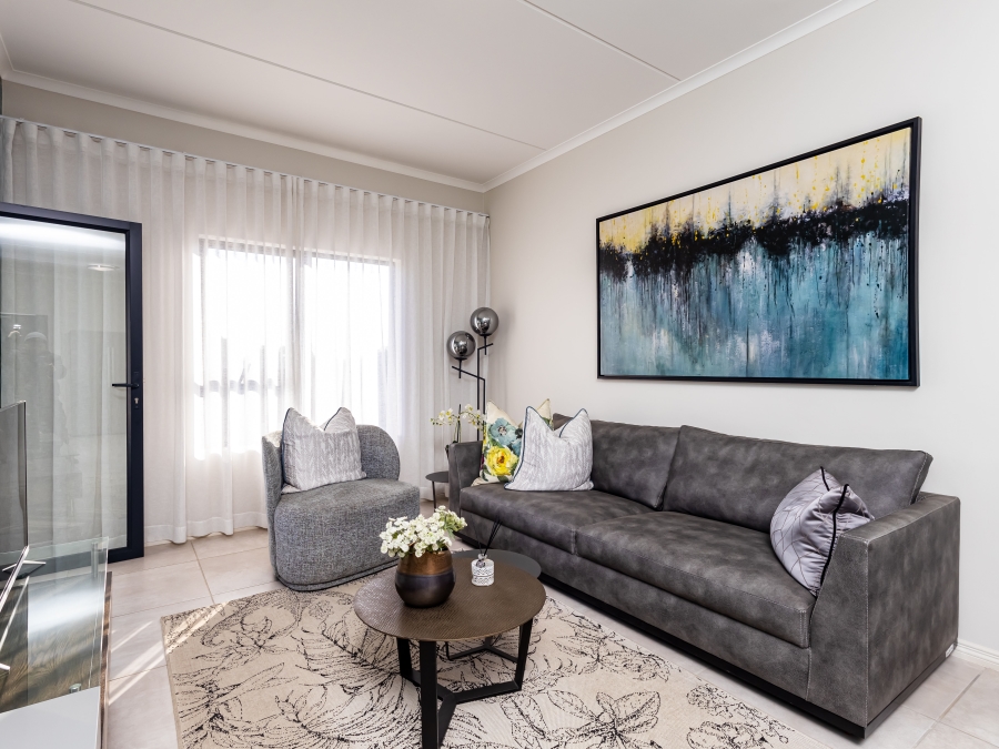 2 Bedroom Property for Sale in Gallagher Estate Gauteng