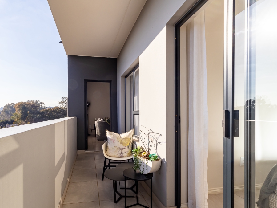 2 Bedroom Property for Sale in Gallagher Estate Gauteng
