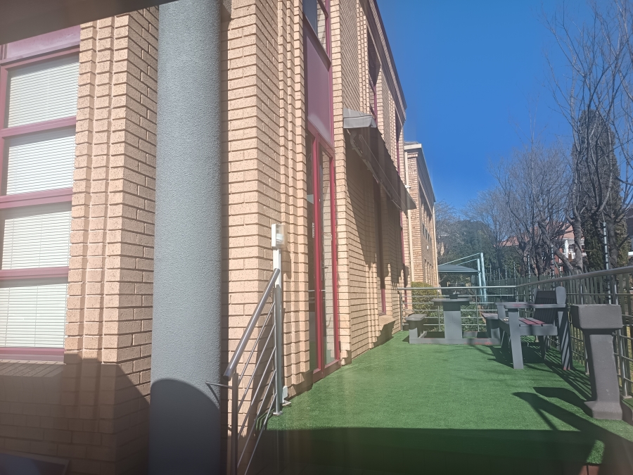 To Let Commercial Property for Rent in Bedfordview Gauteng