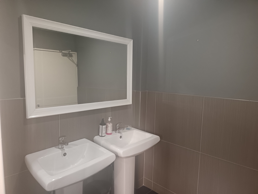To Let Commercial Property for Rent in Bedfordview Gauteng