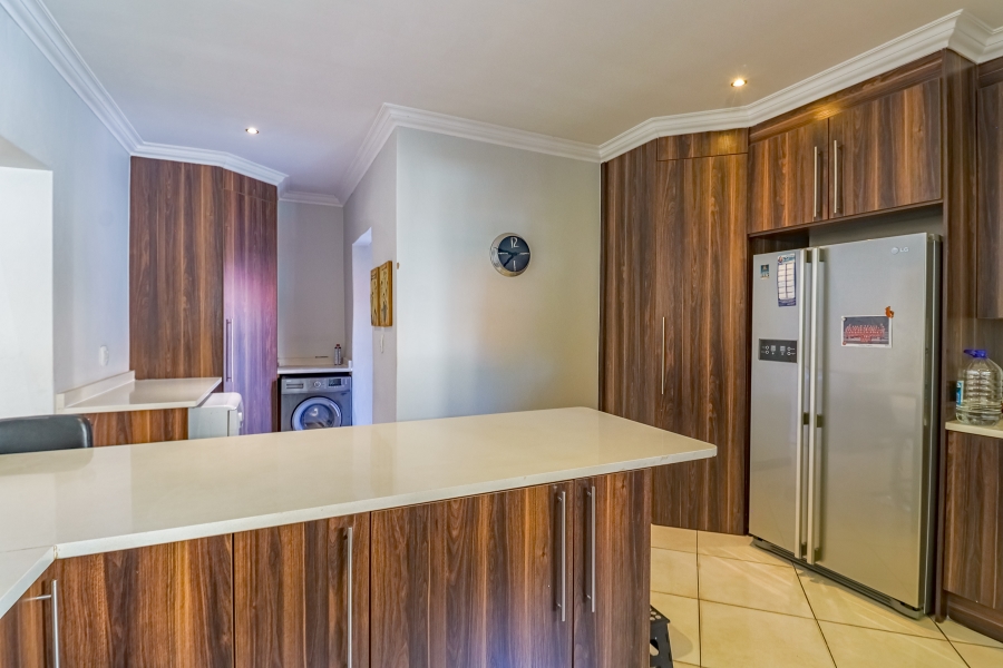 3 Bedroom Property for Sale in Six Fountains Residential Estate Gauteng