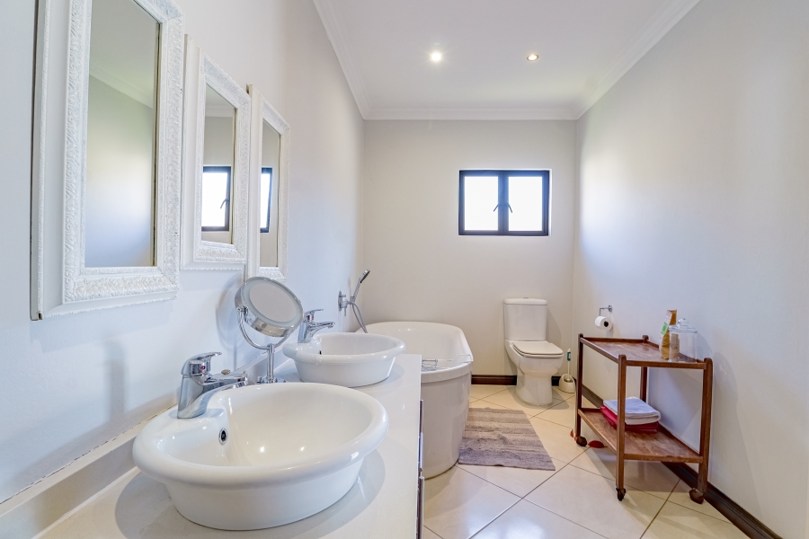 3 Bedroom Property for Sale in Six Fountains Residential Estate Gauteng