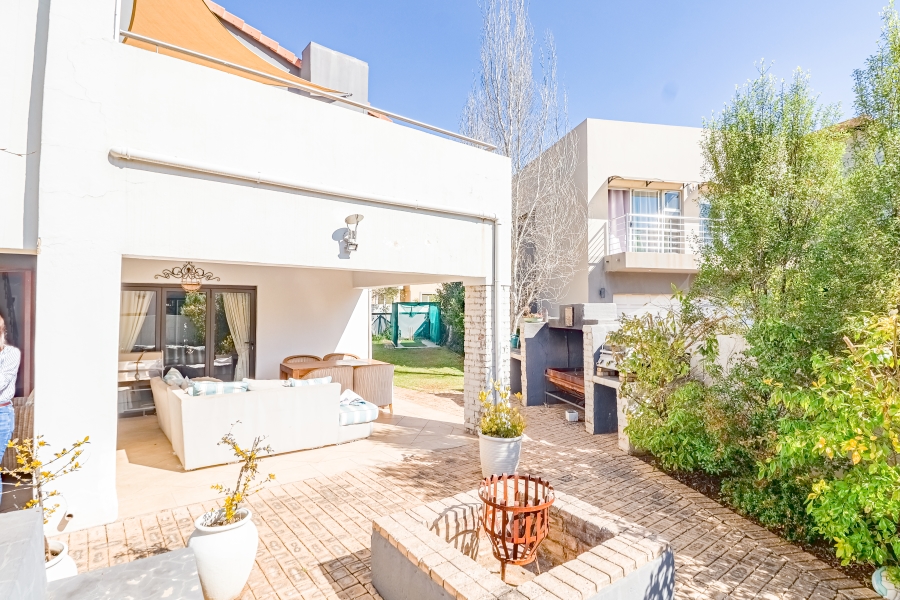 3 Bedroom Property for Sale in Six Fountains Residential Estate Gauteng