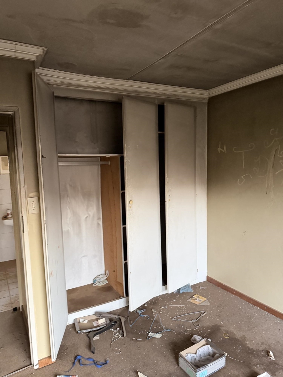 1 Bedroom Property for Sale in The Orchards Gauteng