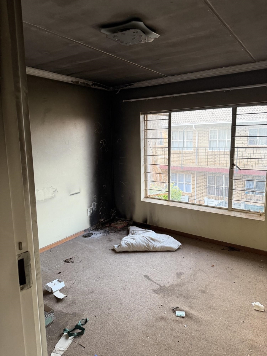 1 Bedroom Property for Sale in The Orchards Gauteng