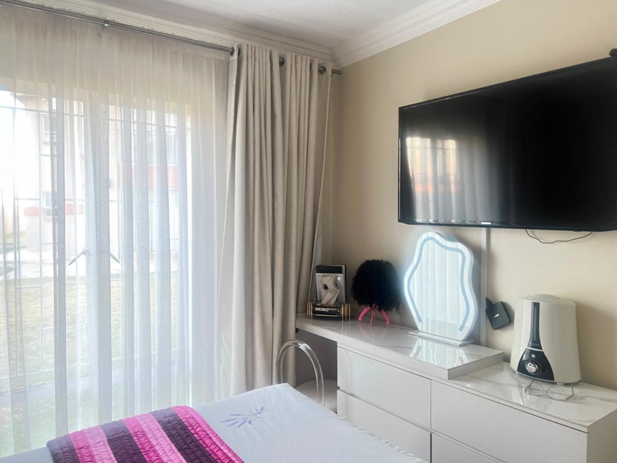 2 Bedroom Property for Sale in Ormonde View Gauteng