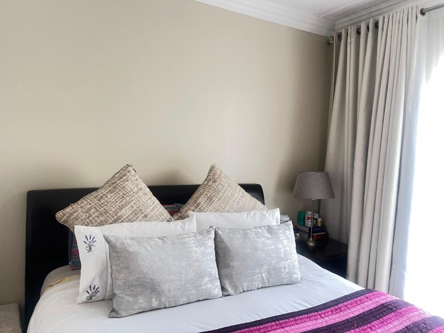 2 Bedroom Property for Sale in Ormonde View Gauteng