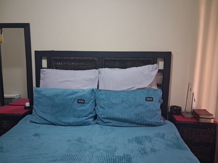 2 Bedroom Property for Sale in Olievenhoutbosch Gauteng