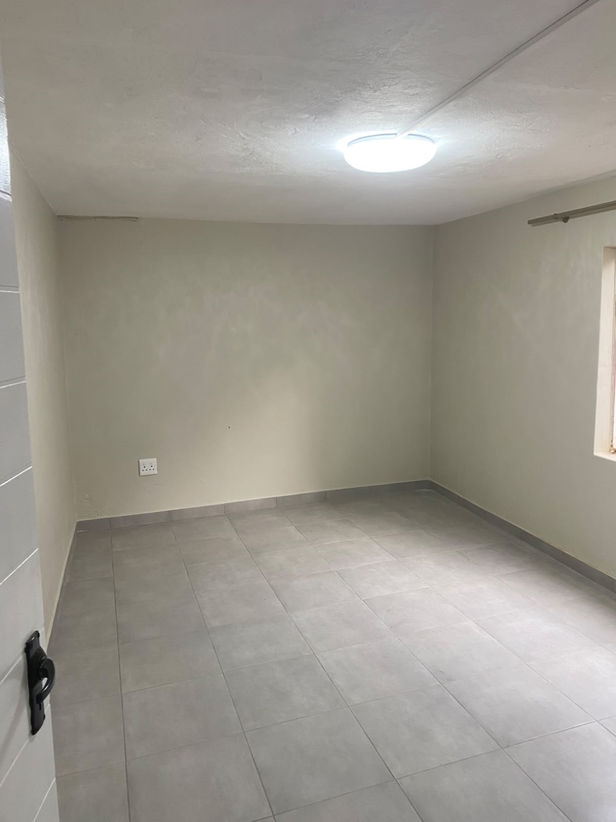 1 Bedroom Property for Sale in Eastleigh Ridge Gauteng