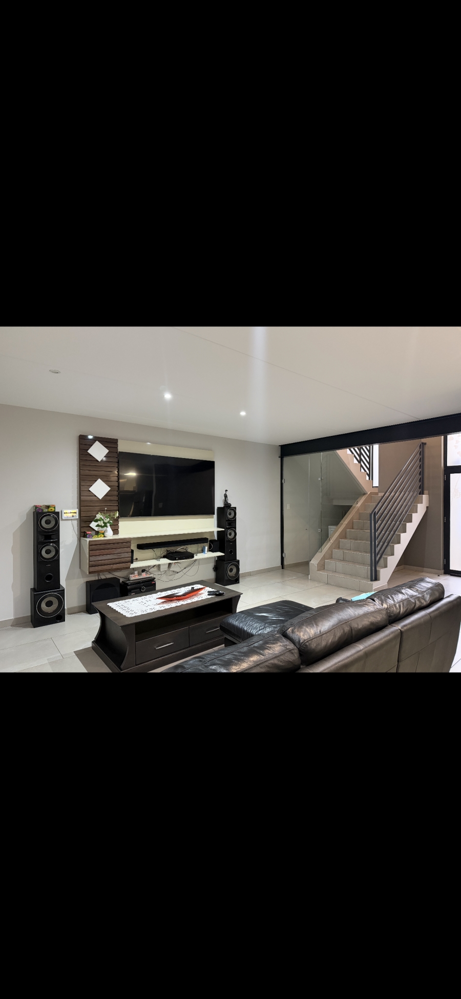 4 Bedroom Property for Sale in Crowthorne AH Gauteng