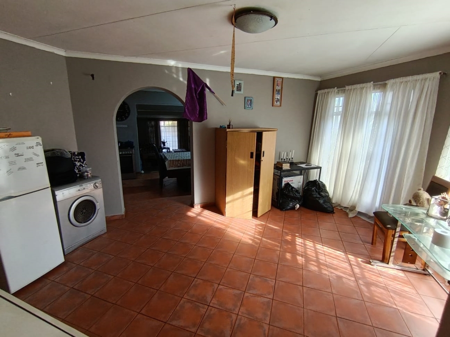 3 Bedroom Property for Sale in Dersley Gauteng